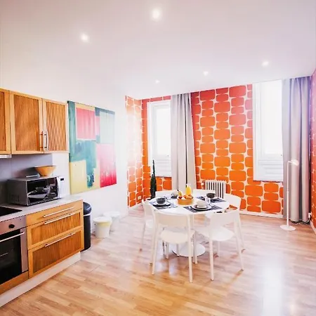Aparthotel And Cozy In *